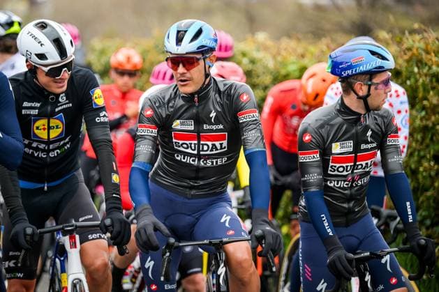 Belgian Jasper Stuyven of Soudal Quick-Step pictured before the start of the seventh stage of the 84th edition of the Paris-Nice cycling race, from Nice to Isola (120,4 km), on Saturday 14 March 2026. DAVIDxPINTENS  x167438445x