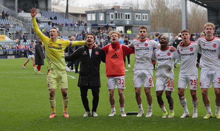 Goalkeeper Jan Reichert 1 FC Nuernberg and team celebrate the victory Football, Men, Season 2025 2026, 2 BL, Holstein Stadion, Holstein Kiel vs 1 FC Nuernberg, 2 3 DFL REGULATIONS PROHIBIT ANY USE OF PHOTOGRAPHS AS IMAGE SEQUENCES AND OR QUASI VIDEO