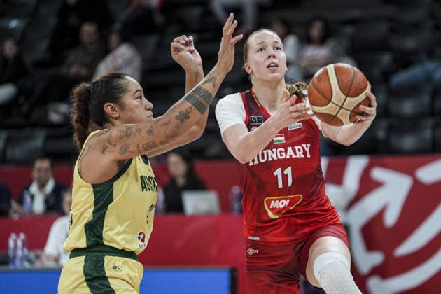 Australia v Hungary - FIBA Women World Cup Qualifiers ISTANBUL, TURKIYE - MARCH 14: Australia player Zitina Aokuso and Hungary player Kinga Josepovits (11) battle for the ball during the FIBA Women World Cup Qualifiers Group C match between Australia and Hungary at the Turkcell Basketball Development Center in Istanbul, Turkiye on March 14, 2026. Beyza Comert Anadolu Istanbul Turkey. Editorial use only. Please get in touch for any other usage.  Copyright: x2026xAnadoluxBeyzaxComertx