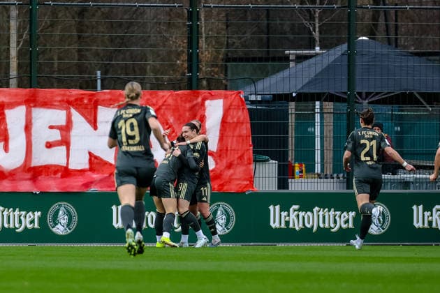 Sophie Weidauer 1 FC Union Berlin Women, 09 and Dina Orschmann 1 FC Union Berlin Women, 11 cheers, goal celebration, cheers over goal to 0 1, RB Leipzig Women vs 1 FC Union Berlin Women, Football, Google Pixel Women Bundesliga, Matchday 20, Season 2025 2026, 14 03 2026 ,¨ DFL REGULATIONS PROHIBIT ANY USE OF PHOTOGRAPHS AS IMAGE SEQUENCES AND OR QUASI VIDEO,¨ RB Leipzig Women vs 1 FC Union Berlin Women, Football, Google Pixel Women Bundesliga, Matchday 20, Season 2025 2026, 14 03 2026 Leipzig Copyright: xEibner-Pressefoto LauraxRoemerx EP_LRR