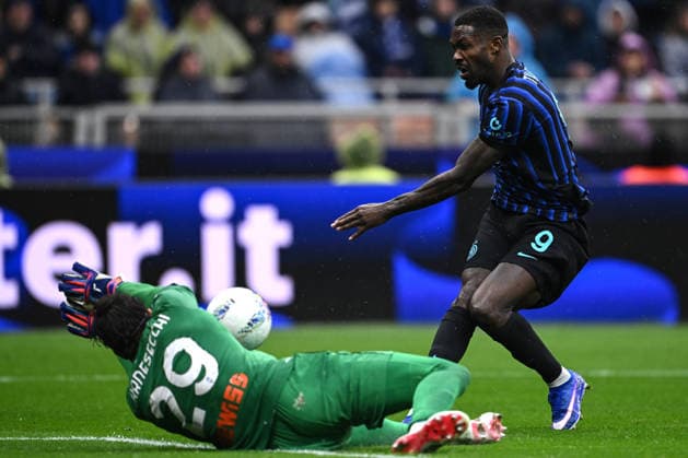 Cm Milano 14 03 2026 - campionato di calcio serie A Inter-Atalanta foto Crisitano Mazzi Image nella foto: Marcus Thuram-Marco Carnesecchi 