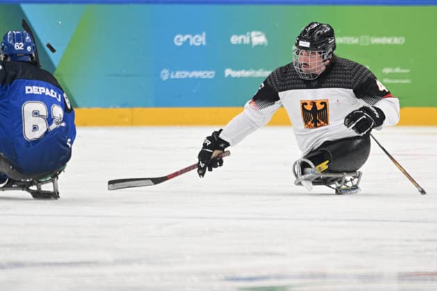 Para Ice hockey, Eishockey - Millano Cortina 2026 Winter Paralympics: Day 8 Para Ice Hockey - Milano Cortina 2026 Winter Paralympics: Day 8 MILANO SANTAGIULIA ICE HOCKEY ARENA MILANO, ITALY - MARCH 14: Classification Game 5th place Italy- Germany Goal by HERING Bernhard (No. 43, Athlet, Forward, 20.02.1992, Club Dresdner Eisloewen) (Photo by RALF KUCKUCK) Copyright 2026 Ralf Kuckuck Milano Milano Santagiulia Ice Hockey Arena Italy