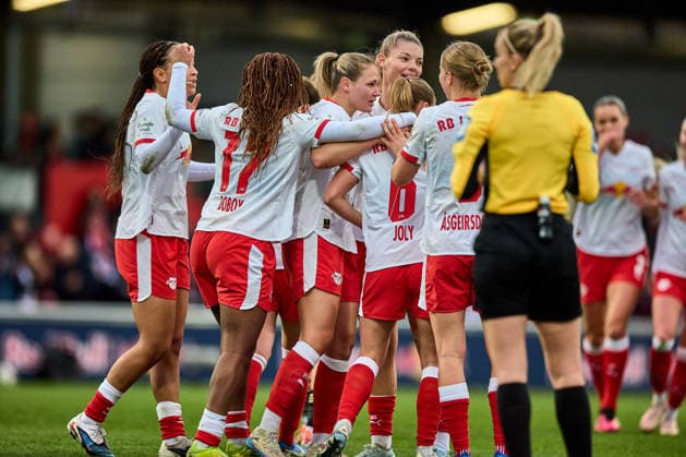 14.03.2026, GER, Frauenfußball, BL, 2025 2026, RB Leipzig - 1. FC Union Berlin Mannschaft, RB Leipzig, Jubel nach 2:1 Leipzig Trainingszentrum der Roten Bulle Sachsen Deutschland *** 14 03 2026, GER, womens soccer, BL, 2025 2026, RB Leipzig 1 FC Union Berlin team, RB Leipzig, cheering after 2 1 Leipzig training center of the Red Bull Saxony Germany