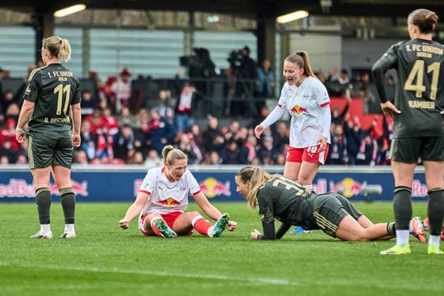 14 03 2026, GER, Womens Soccer, BL, 2025 2026, RB Leipzig 1 FC Union Berlin Marleen Schimmer 14, RB Leipzig , sitting, cheering after scoring 2 1, goal Leipzig training center of the Red Bull Saxony Germany