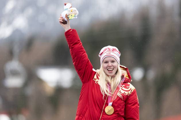 Para Alpine Skiing - Milano Cortina 2026 Winter Paralympic Games Day 8 Varvara Voronchikhina of Russia reacts on the podium in Cortina d Ampezzo, Italy, on March 14, 2026. The Russian Federation wins a gold medal in the Women s Para Alpine Skiing Slalom during the eighth day of the Milano Cortina 2026 Winter Paralympic Games. The event takes place at the Tofane Alpine Skiing Centre. Cortina d Ampezzo Italy  Copyright: xMauroxUjettox originalFilename:ujetto-paraalpi260314_npVhq.jpg