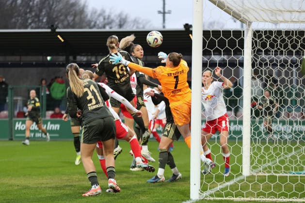 Google Pixel Frauen Bundesliga, RB Leipzig 1 FC Union Berlin 14 03 2026 Samantha Steuerwald 19, Union Berlin scores the goal to equalize 2 2 after a corner Football, Google Pixel Frauen Bundesliga, Saison 2025 2026, 20 Spieltag RB Leipzig vs 1 FC Union Berlin am 14 03 2026, Trainingszentrum Cottaweg, Leipzig DFB REGULATIONS PROHIBIT ANY USE OF PHOTOGRAPHS AS IMAGE SEQUENCES AND OR QUASI VIDEO Copyright: xBEAUTIFULxSPORTS JanxKaeferx