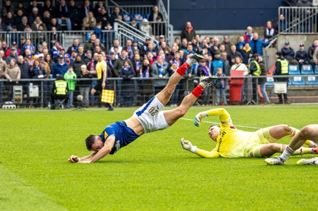 14 03 2026 Soccer 2 Bundesliga Men Season 2025 2026 26 Matchday KSV Holstein Kiel 1 FC Nürnberg Kiel in Blue, Nürnberg in White Kiel Holstein Stadium, Westring 501 Schleswig Holstein Germany