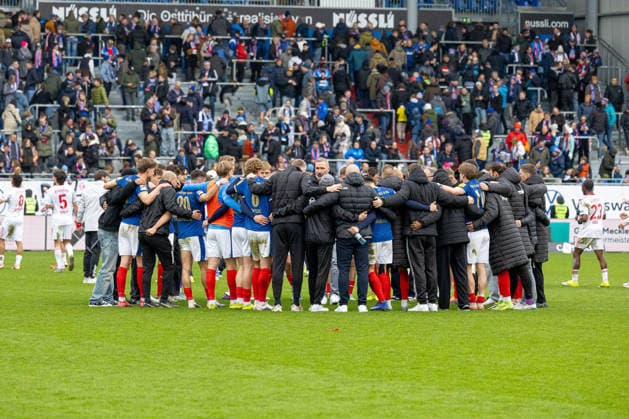 14 03 2026 Football 2 Bundesliga Men Season 2025 2026 26 Matchday KSV Holstein Kiel 1 FC Nuremberg Kiel in blue, Nuremberg in white Dejected mood after the final whistle at Holstein Kiel Kiel Holstein Stadium, Westring 501 Schleswig Holstein Germany