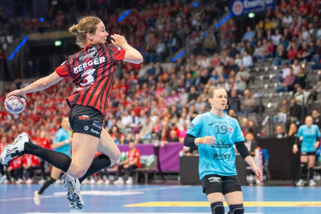 Handball I Women I Season 2025 2026 I DHB Cup Final 4 I Semi-final I Thüringer HC HSG Bensheim Auerbach I 14 03 2026 Amelie Berger 3, HSG Bensheim Auerbach im Wurf Stuttgart Porsche Arena Baden Württemberg Germany Copyright: xLobeca MaxxPetershansx