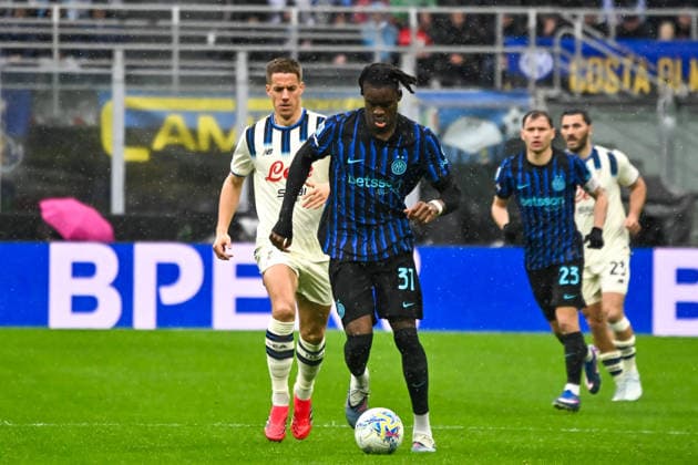 CALCIO - Serie A - Inter - FC Internazionale vs Atalanta BC Yann Bisseck of FC Internazionale Milano in action during the Serie A football match between FC Internazionale Milano and Atalanta BC at San Siro Stadium on in Milan, Italy. Milan Italy  Copyright: xIPAxSport ABACAx