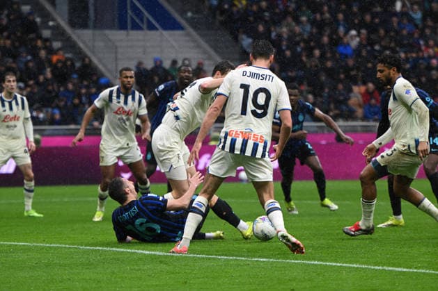 Davide Frattesi of FC Inter react during the Italian Serie A football match between Inter FC Internazionale and Atalanta BC on on 14 of March 2026 at Giuseppe Meazza San Siro Siro stadium in Milan, Italy. Photo Tiziano Ballabio  Copyright: xTizianoxBallabio IPAxSportx xipa-agency.netx xx IPA_72867436 IPA_Agency_IPA72867436