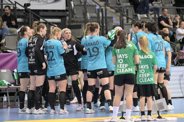 Time Out Thueringer HC Thueringer HC vs HSG Bensheim Auerbach, Handball, Women, DHB Cup Haushahn Final 4, Semi-final, Season 2025 2026, 14 03 2026 Thueringer HC vs HSG Bensheim Auerbach, Handball, Women, DHB Cup Haushahn Final 4, Semi-final, Season 2025 2026, 14 03 2026 Stuttgart Copyright: xEibner-Pressefoto TobiasxBaurx EP_TBR