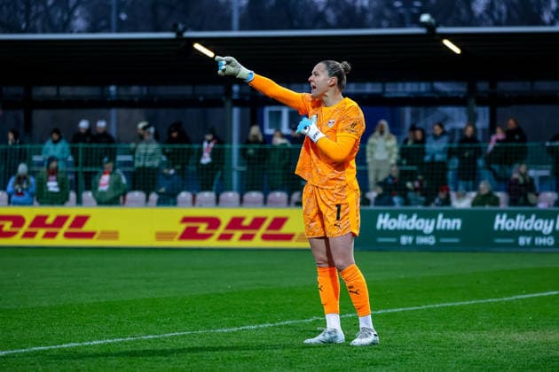 Elvira Herzog RB Leipzig Women, 01 gives instructions, gestures , RB Leipzig Women vs 1 FC Union Berlin Women, Football, Google Pixel Women Bundesliga, Matchday 20, Season 2025 2026, 14 03 2026 ,¨ DFL REGULATIONS PROHIBIT ANY USE OF PHOTOGRAPHS AS IMAGE SEQUENCES AND OR QUASI VIDEO,¨ RB Leipzig Women vs 1 FC Union Berlin Women, Football, Google Pixel Women Bundesliga, Matchday 20, Season 2025 2026, 14 03 2026 Leipzig Copyright: xEibner-Pressefoto LauraxRoemerx EP_LRR