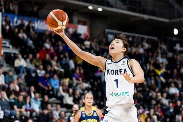 LYON-VILLEURBANNE, FRANCE - MARCH 14: Jihyun Park (Republic of Korea, 1) shoots the ball during the FIBA Women™s World Cup Qualifying Tournament match between Republic of Korea (KOR) vs. Colombia (COL) at Astroballe on matchday 3 of the FIBA Women™s World Cup Qualifying Tournament on March 14, 2026 in Lyon-Villeurbanne, France. France Copyright: xSteffiexWunderlx