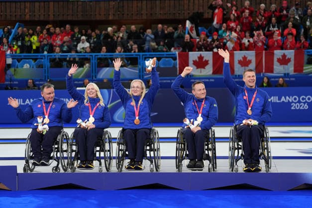 CORTINA, ITALY 20260314 The Swedish team of Marcus Holm, Kristina Ulander, Sabina Johansson, Ronny Persson and Viljo Petersson Dahl are awarded their bronze medals in mixed curling at the Paralympics during a medal ceremony at the Cortina Curling Olympic Stadium. *** The image is included in the SPORTS PACKAGE. For others PAYMENT IMAGE *** CORTINA ITALY x9200x *** CORTINA, ITALY 20260314 The Swedish team of Marcus Holm, Kristina Ulander, Sabina Johansson, Ronny Persson and Viljo Petersson Dahl are awarded their bronze medals in mixed curling at the Paralympics during a medal ceremony at the Cortina Curling Olympic Stadium The image is included in the SPORTS PACKAGE For others PAYMENT IMAGE CORTINA ITALY x9200x  Copyright: xBjörnxLarssonxRosvall TTx PARALYMPICS 2026 CURLING BRONZE MEDAL