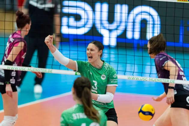 1 Volleyball Bundesliga Women USC Münster vs Schwarz Weiss Erfurt Münster 14 03 2026 Jubel, Esther Spöler 3 USC Münster 1 Volleyball Bundesliga Women USC Münster vs Schwarz Weiss Erfurt Sporthalle Berg Fidel 14 03 2026 Copyright: xBEAUTIFULxSPORTS Duehringx