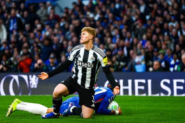 Chelsea v Newcastle United, Premier League Newcastle United defender Lewis Hall (3) appeals during the Premier League match between Chelsea and Newcastle United at Stamford Bridge, London, UK on 14 March 2026. Editorial use only DataCo restrictions apply See www.football-dataco.com , Copyright: xNigelxKeenex PSI-23886-0052