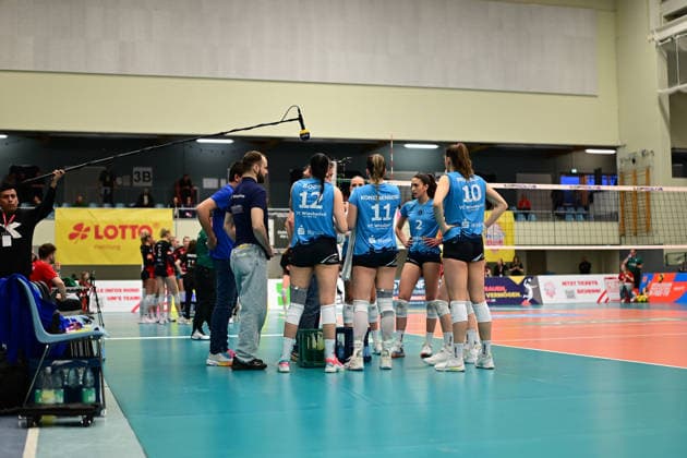 Volleyball I Women I Season 2025 2026 I Bundesliga I Main Round I ETV Hamburger Volksbank Volleys VC Wiesbaden I 14 03 2026 VC Wiesbaden Women together Hamburg CU Arena Hamburg Germany Copyright: xLobeca FelixxSchlikisx