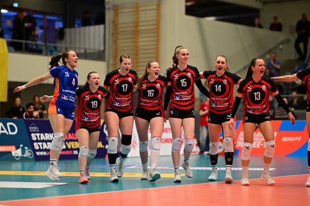 Volleyball I Women I Season 2025 2026 I Bundesliga I Main Round I ETV Hamburger Volksbank Volleys VC Wiesbaden I 14 03 2026 ETV Hamburger Volksbank Volleys Women Cheers, excitement, enthusiasm, euphoria, joy, happiness, cheerfulness at Hamburg CU Arena Hamburg Germany Copyright: xLobeca FelixxSchlikisx