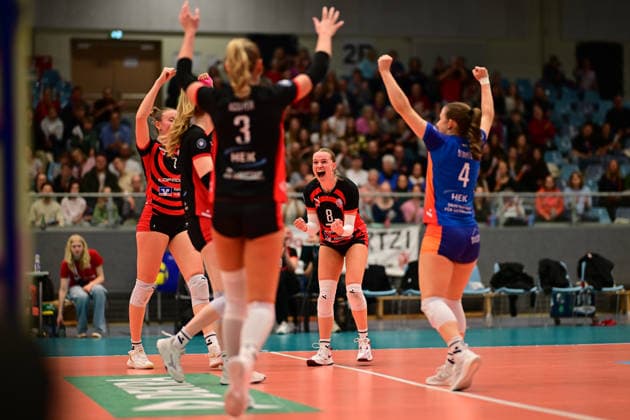 Volleyball I Women I Season 2025 2026 I Bundesliga I Main Round I ETV Hamburger Volksbank Volleys VC Wiesbaden I 14 03 2026 Cheers, excitement, enthusiasm, euphoria, joy, happiness, cheerfulness at Zoe Konjer 8, ETV Hamburger Volksbank Volleys Hamburg CU Arena Hamburg Germany Copyright: xLobeca FelixxSchlikisx