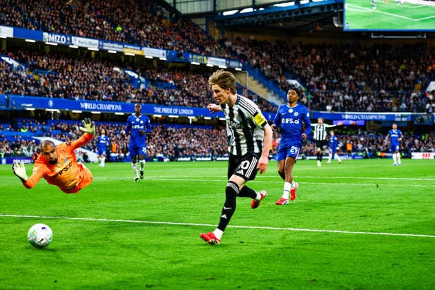 Chelsea v Newcastle United, Premier League Goal 0-1 Newcastle United forward Anthony Gordon (10) scores a goal during the Premier League match between Chelsea and Newcastle United at Stamford Bridge, London, UK on 14 March 2026. Editorial use only DataCo restrictions apply See www.football-dataco.com , Copyright: xNigelxKeenex PSI-23886-0055