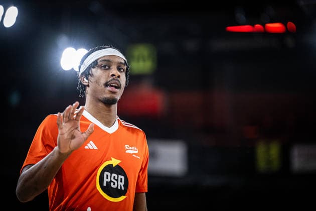 1 Basketball Bundesliga, easyCredit BBL, Season 2025 2026, Men, Main Round, Matchday 24, 14 03 2026, RASTA Vechta MHP Riesen Ludwigsburg Malik Parsons 3 RASTA Vechta before the game Vechta RASTA Dome Lower Saxony Germany