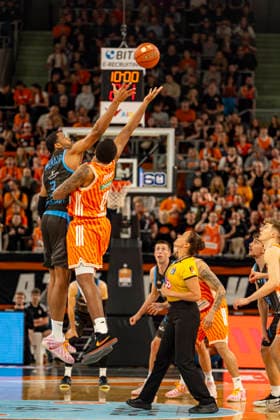 easyCredit BBL Ratiopharm Ulm vs Science City Jena 14 03 2026 Ulm, GERMANY 14 March 2026 William MCNair jr Science City Jena, 3 and Joel Soriano Ratiopharm Ulm, 12 at the start of the game between Ratiopharm Ulm and Science City Jena on matchday 24 of the easyCredit BBL at the ratiopharm Arena Ulm Copyright: xBEAUTIFULxSPORTS Steinx