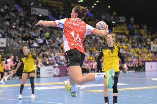 Ona Veque i Pena HSG Blomberg Lippe, 14 BVB Borussia Dortmund Handball vs HSG Blomberg Lippe, Handball, Women, DHB Pokal Haushahn Final 4, Semifinal, Season 2025 2026, 14 03 2026 BVB Borussia Dortmund Handball vs HSG Blomberg Lippe, Handball, Women, DHB Pokal Haushahn Final 4, Semifinal, Season 2025 2026, 14 03 2026 Stuttgart Copyright: xEibner-Pressefoto TobiasxBaurx EP_TBR