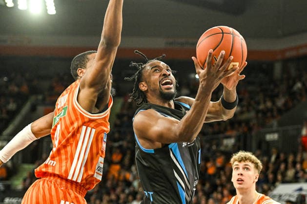 GER, BBL, ratiopharm Ulm vs Science City Jena 14 03 2026, ratiopharm arena, Neu Ulm, GER, BBL, ratiopharm Ulm vs Science City Jena, in the picture Justin Simon Ulm, 15 , Keith Braxton Jr Jena, 13 nordphotoxGmbHx xHafner nph00200