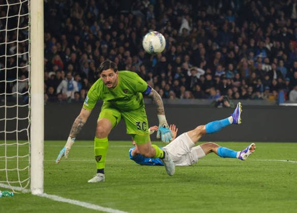 March 14, 2026, Napoli, Campania, ITALIA: Wladimiro Falcone of US Lecce During the 2025 26 Italian Serie A football match between SSC Napoli and Lecce on March 14, 2026, at the Diego Armando Maradona Stadium in Naples...Pictured: Serie A Football Match - 2025 26 Napoli Vs. Lecce  - ZUMAs236 20260314_aap_s236_048 Copyright: xFabioxSassox