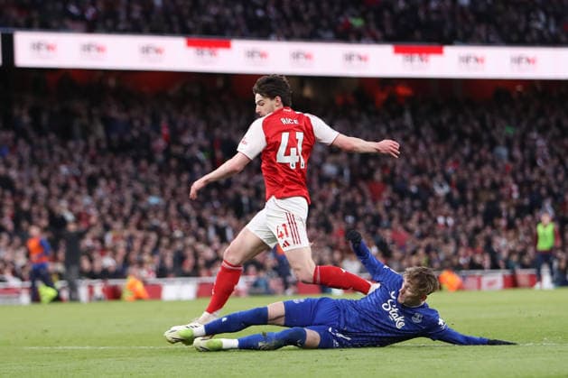 14th March 2026; Emirates Stadium, London, England; Premier League Football, Arsenal versus Everton; Declan Rice of Arsenal is tackled by Jake O Brien of Everton  KatiexChan Content restricted for UK based newspaper