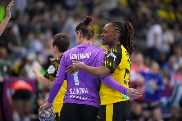 Scene with Déborah Lassource 22 Borussia Dortmund Haushahn Final4 2 semi-final Borussia Dortmund vs HSG Blomberg Lippe Copyright: xspeedshotx