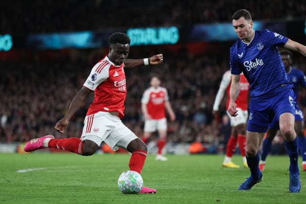 Arsenal v Everton, Premier League Arsenal forward Bukayo Saka shoots at goal during the Arsenal v Everton Premier League match at the Emirates Stadium, London, England on 14 March 2026 Credit: Sally Rawlins Every Second Media Editorial use only. All images are copyright Every Second Media Limited. No images may be reproduced without prior permission. All rights reserved. Premier League and Football League images are subject to licensing agreements with Football DataCo Limited. see https: www.football-dataco.com Copyright: xIMAGO EveryxSecondxMediax ESM-1857-0013 SallyxRawlinsx xEveryxSecondxMediax