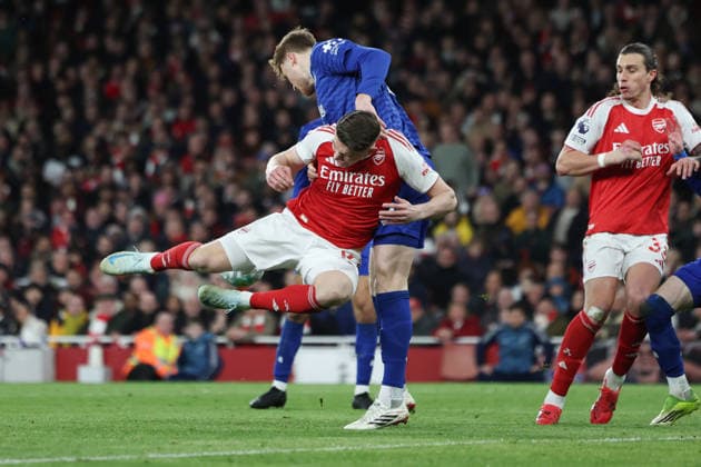 Arsenal v Everton, Premier League Arsenal forward Viktor Gyokeres is challenged by Everton defender Jake O Brien during the Arsenal v Everton Premier League match at the Emirates Stadium, London, England on 14 March 2026 Credit: Sally Rawlins Every Second Media Editorial use only. All images are copyright Every Second Media Limited. No images may be reproduced without prior permission. All rights reserved. Premier League and Football League images are subject to licensing agreements with Football DataCo Limited. see https: www.football-dataco.com Copyright: xIMAGO EveryxSecondxMediax ESM-1857-0016 SallyxRawlinsx xEveryxSecondxMediax