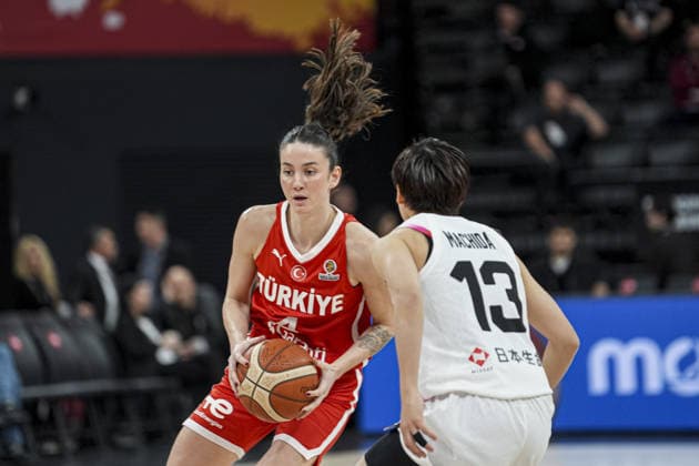 Turkiye v Japan - FIBA Women World Cup Qualifiers ISTANBUL, TURKIYE - MARCH 14: Turkiye’s Olcay Cakir (4) and Japan’s Rui Machida (13) in action during the FIBA Women’s World Cup Qualifiers Group C basketball match between Turkiye and Japan at the Turkcell Basketball Development Center in Istanbul, Turkiye, on March 14, 2026. Beyza Comert Anadolu Istanbul Turkey. Editorial use only. Please get in touch for any other usage.  Copyright: x2026xAnadoluxBeyzaxComertx