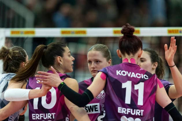 1 Volleyball Bundesliga Women USC Münster vs Schwarz Weiss Erfurt Münster 14 03 2026 from left Kinga Szücs 10 Schwarz Weiss Erfurt , Rosalie Tetzel 8 Schwarz Weiss Erfurt and Isabel KovaÄiÄ‡ 11 Schwarz Weiss Erfurt 1 Volleyball Bundesliga Women USC Münster vs Schwarz Weiss Erfurt Sporthalle Berg Fidel 14 03 2026 Copyright: xBEAUTIFULxSPORTS Duehringx