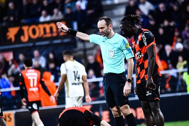 FOOTBALL : FC Lorient vs RC Lens - Ligue 1 - JournÃ e 26 - 14 03 2026 Thomas Leonard (Arbitre central) LorientFrance  Copyright: xBaptistexAutissierx