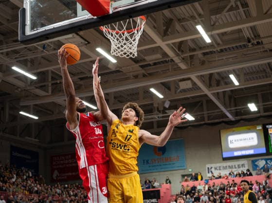 from left Hall Elisias RheinStars Koeln, 34 , Lukas Milner Tigers Tuebingen 17 GER, Tigers Tuebingen vs RheinStars Koeln, Men, Barmer 2 Basketball Bundesliga, ProA, Matchday 27, Season 2025 2026, 14 03 2026, GER, Tigers Tuebingen vs RheinStars Koeln, Men, Barmer 2 Basketball Bundesliga, ProA, Matchday 27, Season 2025 2026, 14 03 2026 Tuebingen Copyright: xEibner-Pressefoto WolfgangxFrankx EP_WFK