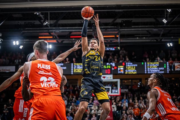 1 Basketball Bundesliga, easyCredit BBL, Season 2025 2026, Men, Main Round, 24 Matchday, 14 03 2026, RASTA Vechta MHP Riesen Ludwigsburg Brandon Tischler 24 MHP Riesen Ludwigsburg at Jumpshot Vechta RASTA Dome Lower Saxony Germany