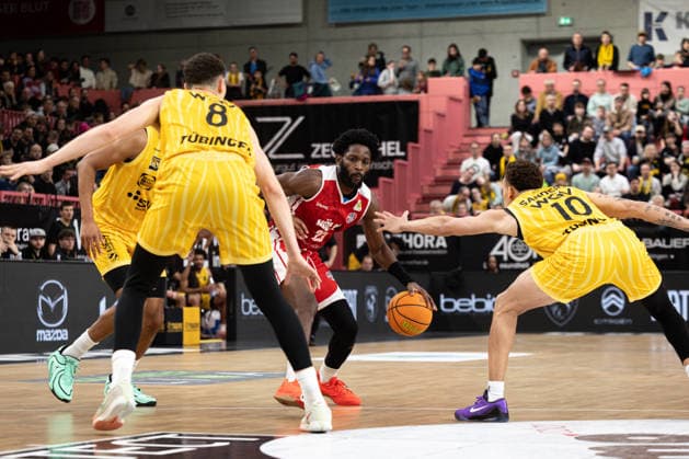 Tigers Tuebingen RheinStars Koeln, Men, 2 Bundesliga, Barmer 2 Basketball Bundesliga, pro A, 27 Matchday, Season 2025 2026, 14 03 2026 Michael Miller RheinStars Koeln, 23 vs Isaiah Sanders Tigers Tuebingen, 10 and Felix Edwardsson Tigers Tuebingen, 08