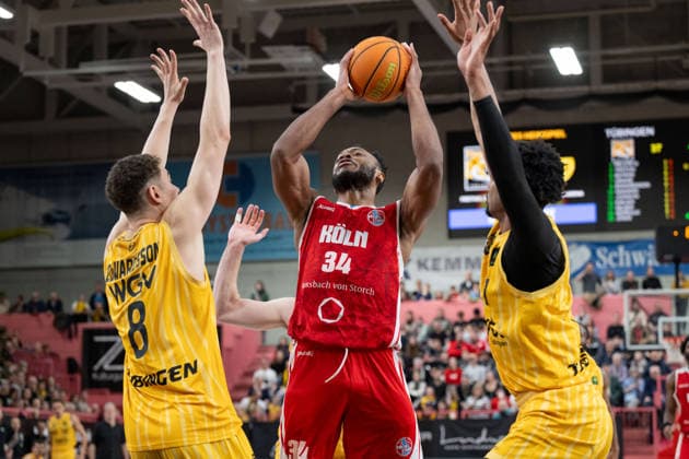v li Felix Edwarsson Tigers Tuebingen 08 , Hall Elisias RheinStars Koeln, 34 , Bernard Pelote III Tigers Tuebingen 01 GER, Tigers Tuebingen vs RheinStars Koeln, Men, Barmer 2 Basketball Bundesliga, ProA, 27 Matchday, Season 2025 2026, 14 03 2026, GER, Tigers Tuebingen vs RheinStars Koeln, Men, Barmer 2 Basketball Bundesliga, ProA, 27 Matchday, Season 2025 2026, 14 03 2026 Tuebingen Copyright: xEibner-Pressefoto WolfgangxFrankx EP_WFK