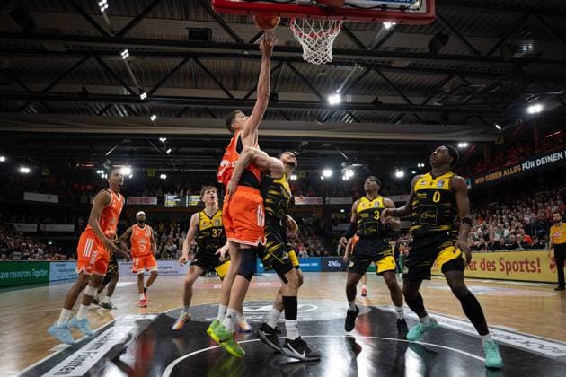 GER, Basketball, easy Credit BBL, Rasta Vechta vs MHP Riesen Ludwigsburg 14 03 2026, Rasta Dome, Vechta, GER, easy Credit BBL, Rasta Vechta vs MHP Riesen Ludwigsburg , pictured Tibor PLEIß PLEISS Rasta Vechta 22 Gavin SCHILLING MHP Riesen Ludwigsburg 34 Stefan SMITH MHP Riesen Ludwigsburg 3 Babacar SANE MHP Riesen Ludwigsburg 0 nordphotoxgmbhx xRojahn nph00310