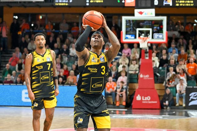 Stefan Smith MHP Riesen Ludwigsburg, 03 at free throw RASTA Vechta vs MHP Riesen Ludwigsburg, easyCredit Basketball Bundesliga, 24 Matchday, Season 2025 2026, 14 03 2026, RASTA Vechta vs MHP Riesen Ludwigsburg, easyCredit Basketball Bundesliga, 24 Matchday, Season 2025 2026, 14 03 2026 Vechta Copyright: xEibner-Pressefoto RobertxGertzenx EP_RGN