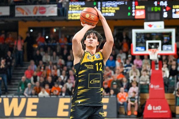 Lenny Anigbata MHP Riesen Ludwigsburg, 12 on free throw RASTA Vechta vs MHP Riesen Ludwigsburg, easyCredit Basketball Bundesliga, 24 Matchday, Season 2025 2026, 14 03 2026, RASTA Vechta vs MHP Riesen Ludwigsburg, easyCredit Basketball Bundesliga, 24 Matchday, Season 2025 2026, 14 03 2026 Vechta Copyright: xEibner-Pressefoto RobertxGertzenx EP_RGN