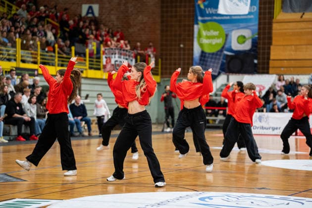Paderborn Baskets GER vs Bayer Giants Leverkusen GER , Basketball, Barmer 2 Basketball Bundesliga Pro A, 27 Matchday, 14 3 2026, Season 2025 2026, Paderborn The Paderborn Baskets MOVE Dancers dance during a timeout Paderborn Sportzentrum Maspernplatz Germany