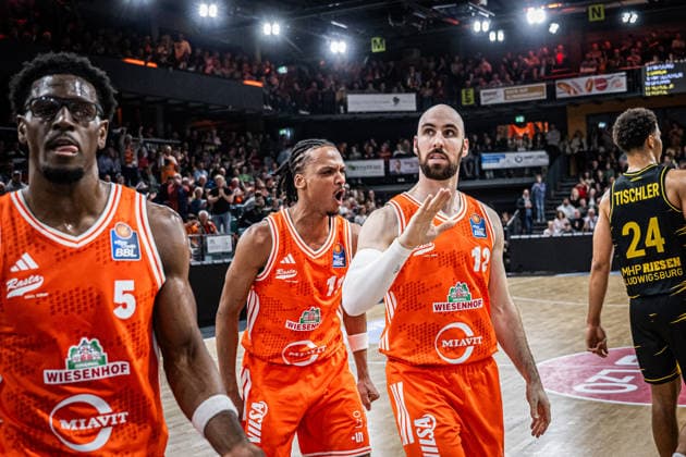 1 Basketball Bundesliga, easyCredit BBL, Season 2025 2026, Men, Main Round, Matchday 24, 14 03 2026, RASTA Vechta MHP Riesen Ludwigsburg Alonzo Verge 11 RASTA Vechta and Tommy Kuhse 12 RASTA Vechta during the game Vechta RASTA Dome Lower Saxony Germany