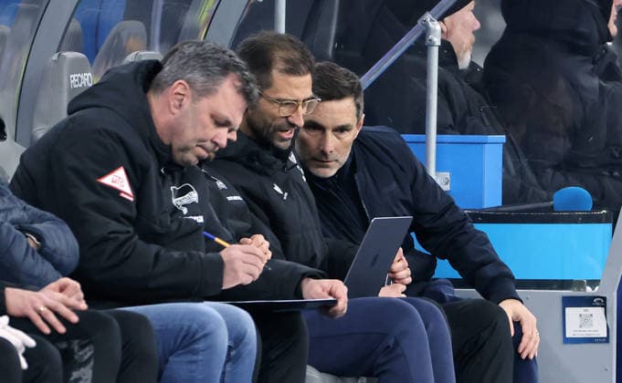 Co-coach Andreas Menger, co-coach Andre Mijatovic at the laptop, coach Stefan Leitl Sport Football Soccer DFL 2 Bundesliga Men 26 Matchday Season 2025 2026 14 03 2026 Hertha BSC Berlin vs VfL Bochum DFL regulations prohibit any use of photographs as image sequences and or quasi video