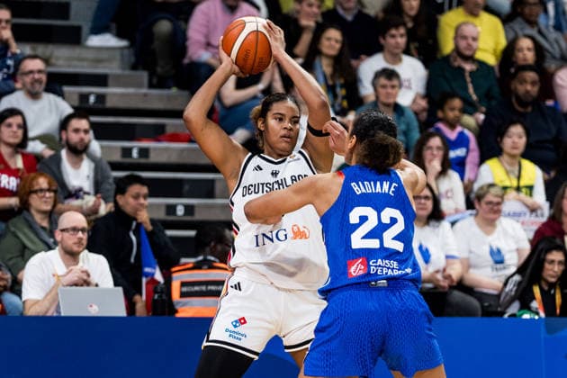 LYON-VILLEURBANNE, FRANCE - MARCH 14: Nyara Sabally (Germany, 8) controls the ball against Marieme Badiane (France, 22) during the FIBA Women™s World Cup Qualifying Tournament match between Germany (GER) vs. France (FRA) at Astroballe on matchday 3 of the FIBA Women™s World Cup Qualifying Tournament on March 14, 2026 in Lyon-Villeurbanne, France. France Copyright: xSteffiexWunderlx