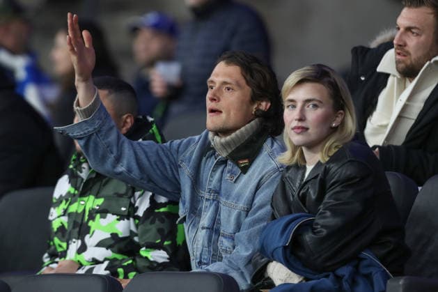 14 03 2026, xtgx, Soccer 2 Bundesliga Hertha BSC Berlin VfL Bochum emspor, v l Fabian Reese Hertha, 11 with his girlfriend watch the match in the stands DFL DFB REGULATIONS PROHIBIT ANY USE OF PHOTOGRAPHS as IMAGE SEQUENCES and or QUASI VIDEO Berlin