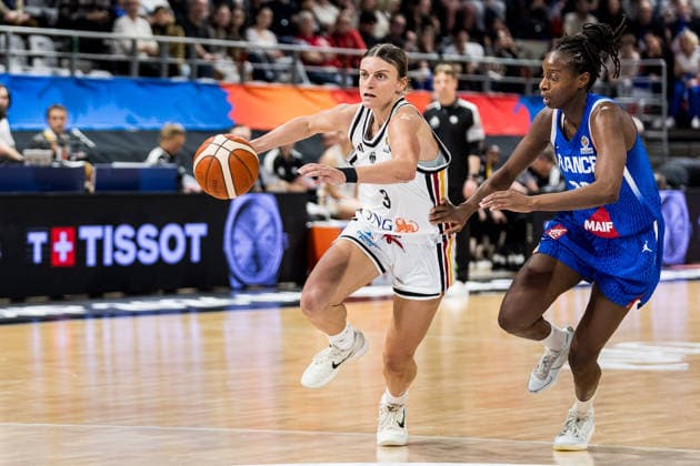 LYON-VILLEURBANNE, FRANCE - MARCH 14: Alexandra Wilke (Germany, 3) controls the ball against Migna Toure (France, 28) during the FIBA Women™s World Cup Qualifying Tournament match between Germany (GER) vs. France (FRA) at Astroballe on matchday 3 of the FIBA Women™s World Cup Qualifying Tournament on March 14, 2026 in Lyon-Villeurbanne, France. France Copyright: xSteffiexWunderlx